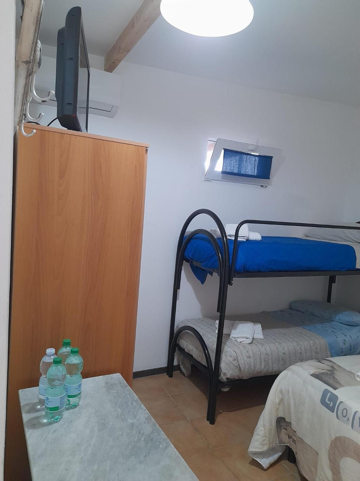 Guest House Parabita Zewnętrze zdjęcie