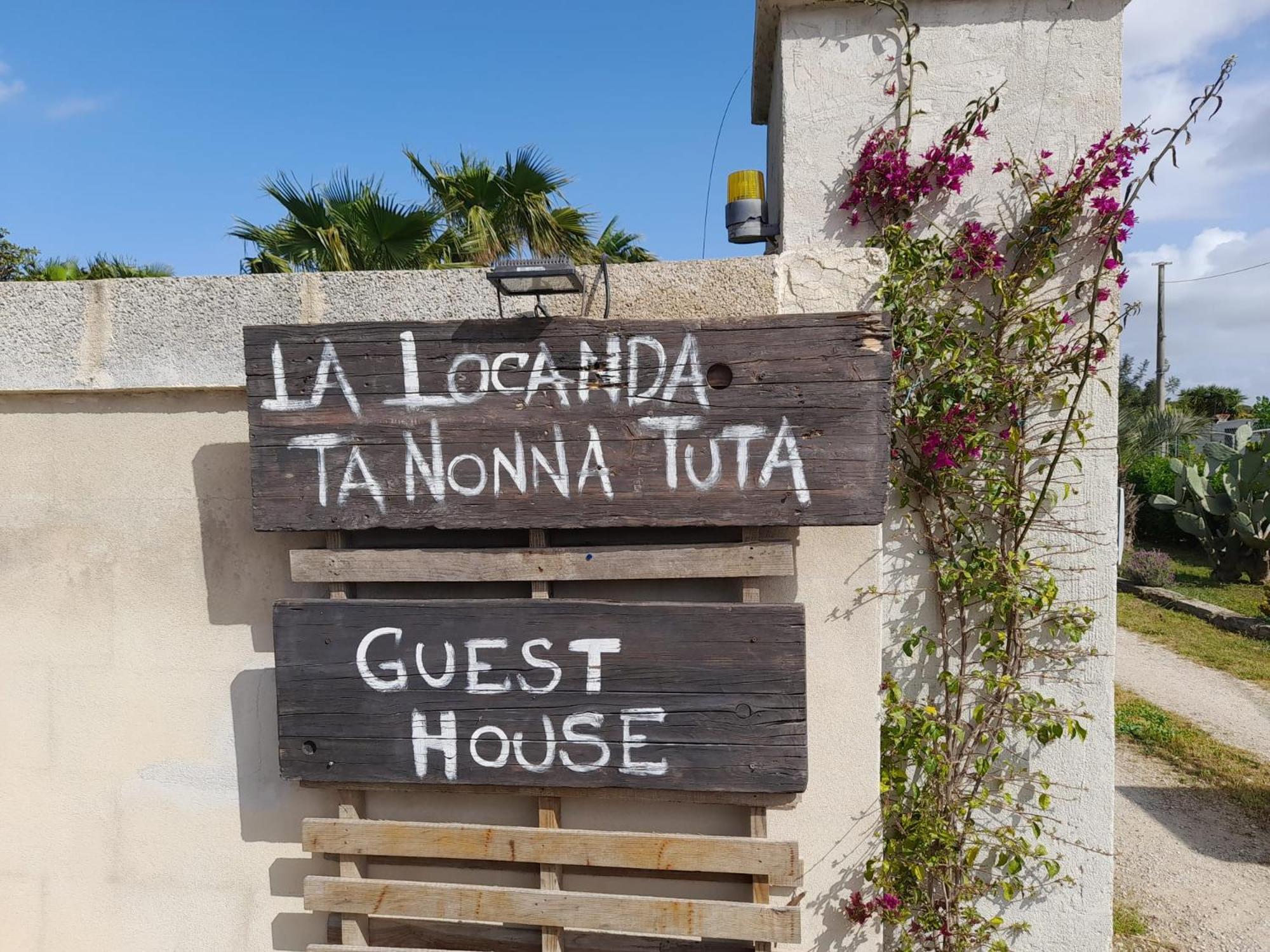 Guest House Parabita Zewnętrze zdjęcie
